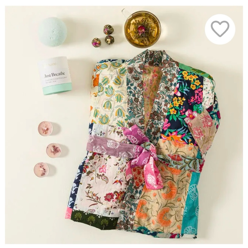 Floral Multicolor Bathrobe relax and unwind gift set